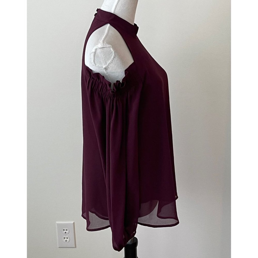 Trouve for Nordstrom, Burgundy Ruffle Cold Shoulder Top, SMALL, Flowy, Crepe - Picture 5 of 11